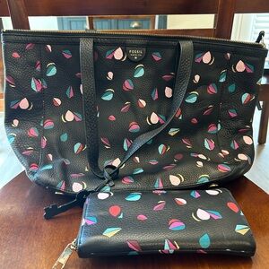 Fossil leather black multi tote and matching wallet set!